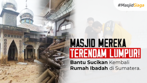 Gerakan Bebersih Masjid Terdampak Banjir Bandang di Sumatera